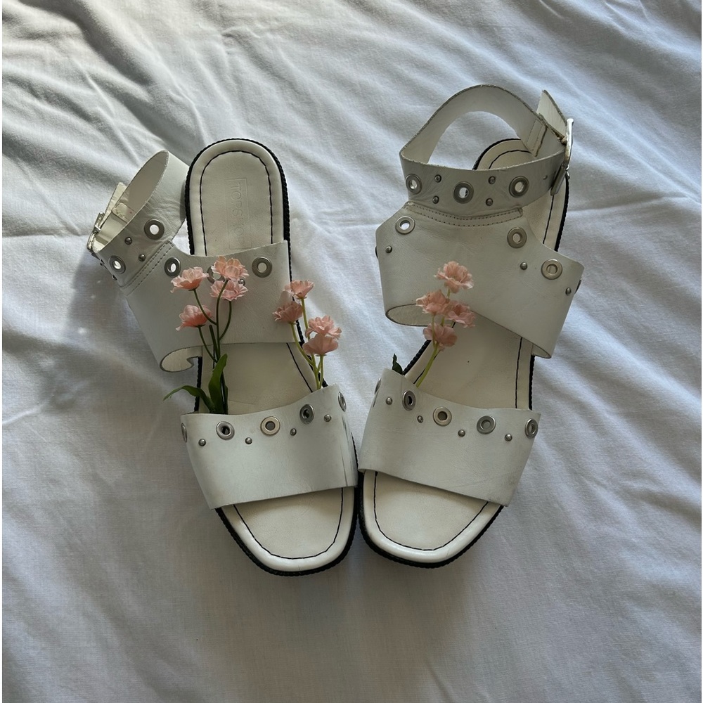Vintage Topshop White Platform Sandals